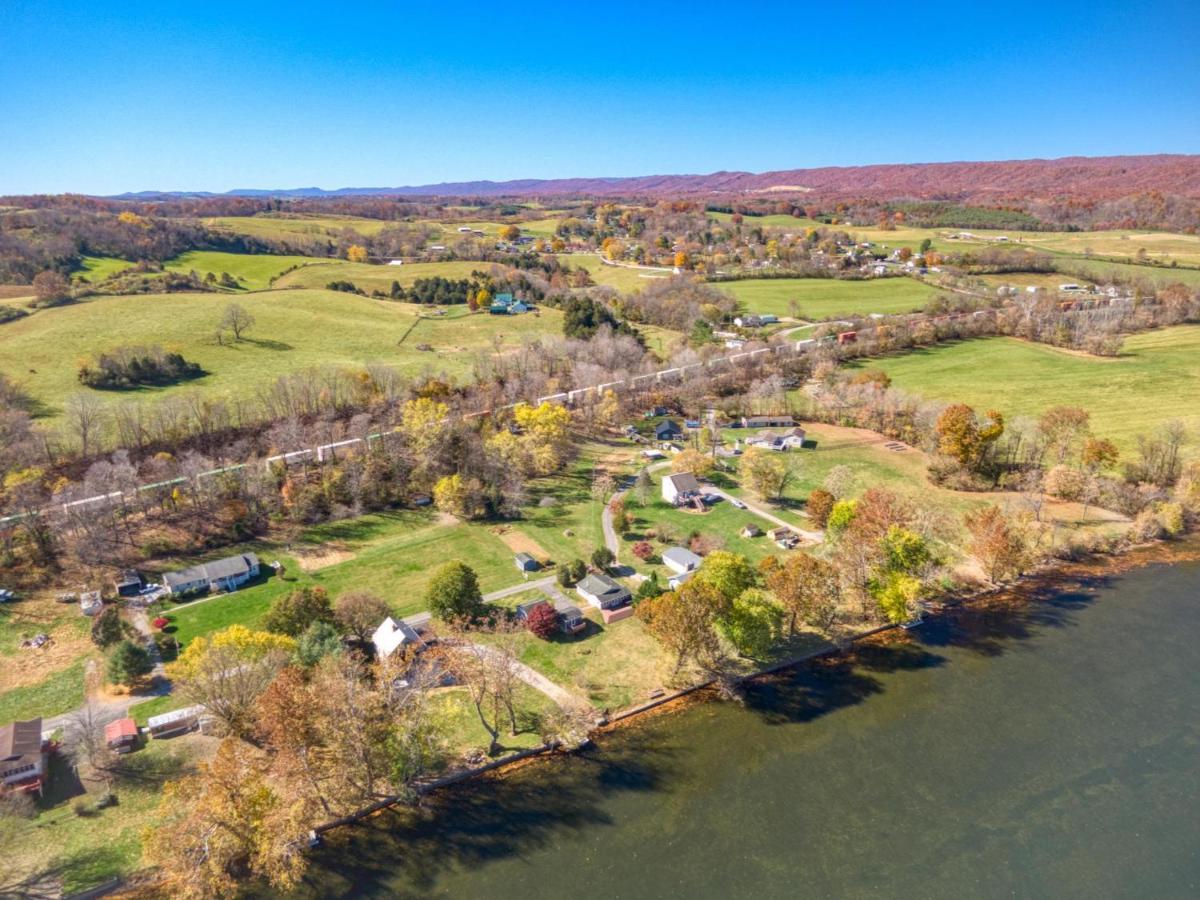 House On The New River, 3Br, 20 Minutes From Vt Radford Exterior foto